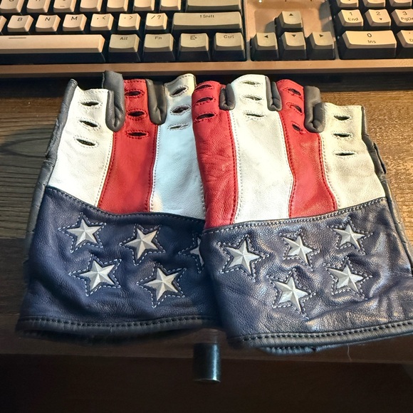 Harley-Davidson Men's Patriot Fingerless Leather Gloves - Picture 1 of 9